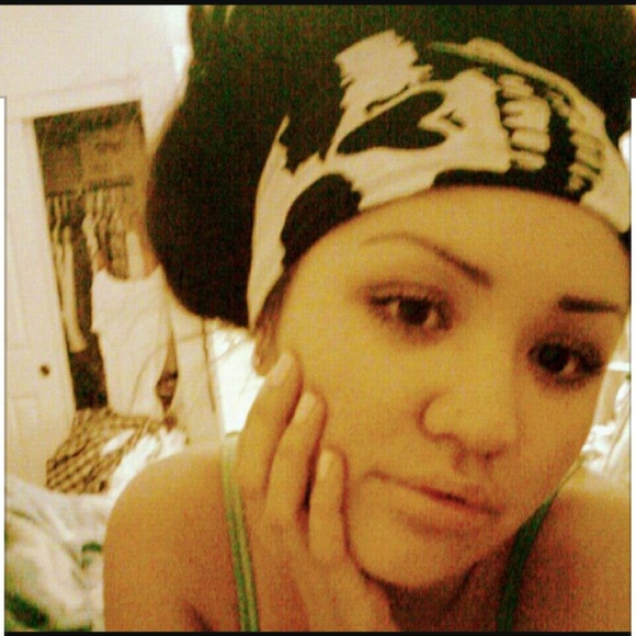 Meet your Posher, Amanda - Picture 1 of 1